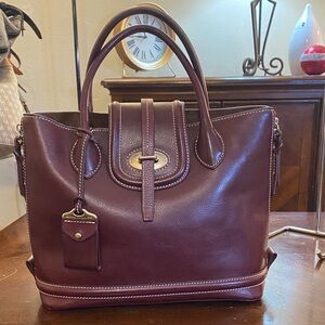 Elegant Dooney & Bourke Burgundy Leather Handbag BEAUTIFUL!!!